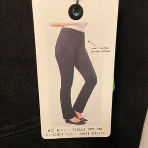 Nwt’s Santana Mid Rise Straight Leg Black Jeans Size 16